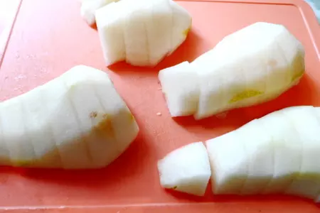 Пирог с грушами и шоколадом.: шаг 2