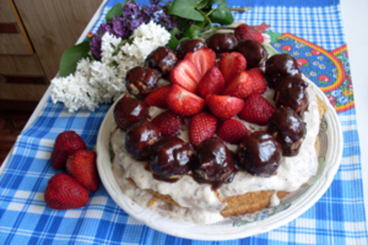 Бисквитный торт "весна - красна": шаг 8