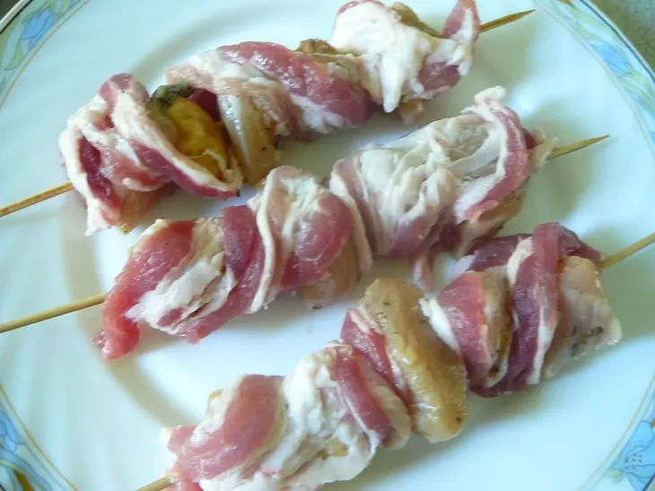 Шашлычок из маринованного молодого картофеля с мясом птицы: шаг 5