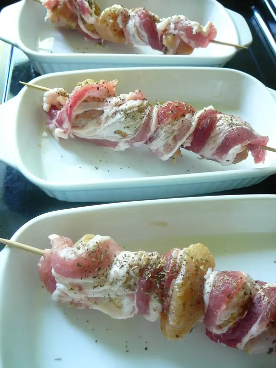 Шашлычок из маринованного молодого картофеля с мясом птицы: шаг 6