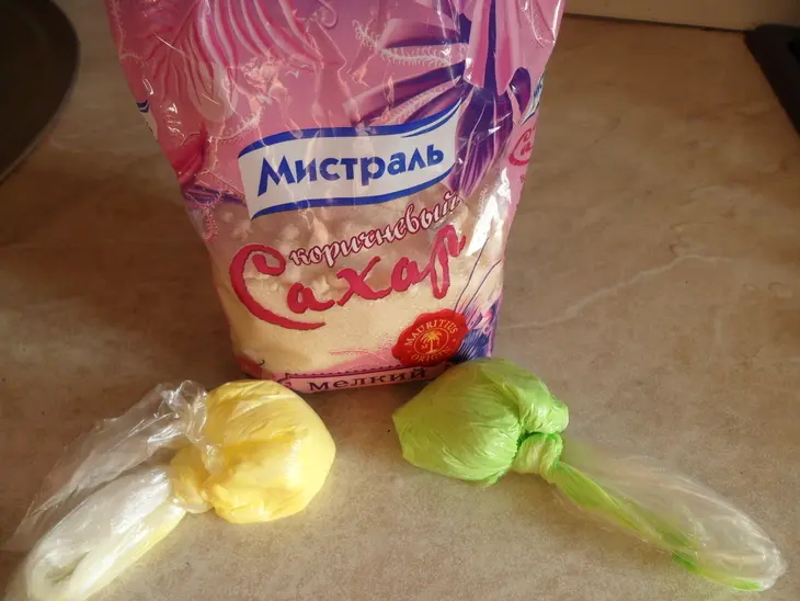 Капкейки "американские гамбургеры": шаг 6