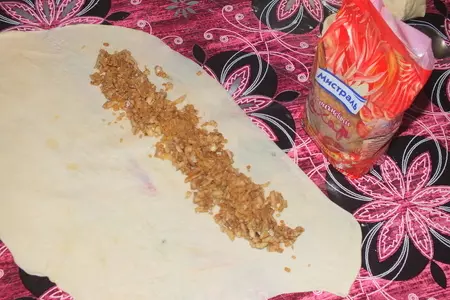 Молдавская вертута с яблоками, орехами и корицей: шаг 4