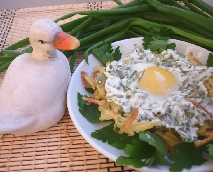 Картофельные гнёзда с козьим сыром и щавелём: шаг 8