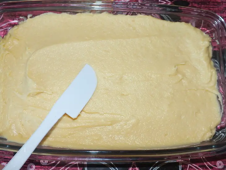 Пирожные с абрикосовым джемом  и безе: шаг 3