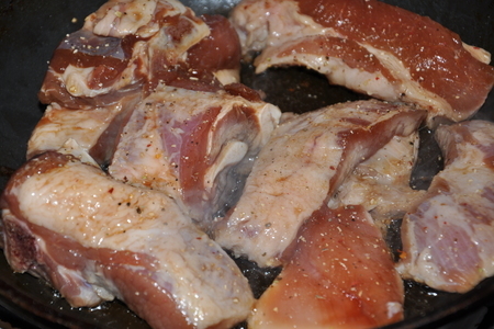 Свиные ребра с нектаринами, оливками и анчоусами: шаг 1