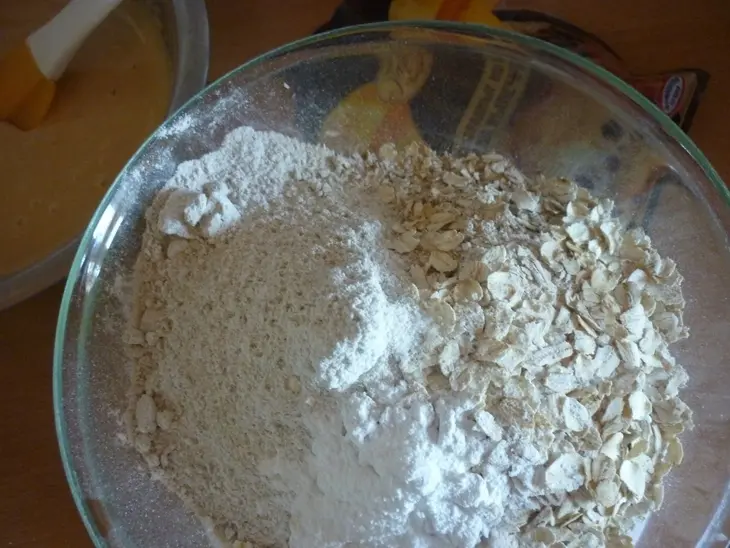 Кукис с овсянкой и шоколадом(американское печенье): шаг 2