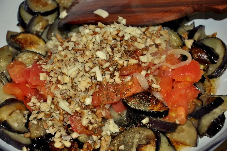 Закуска из баклажанов с грецкими орехами: шаг 5
