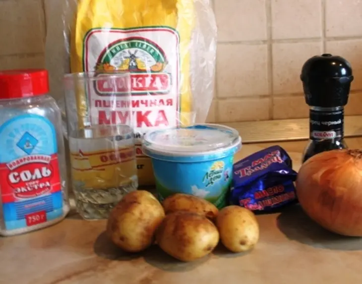 Вареники с картошкой: шаг 1