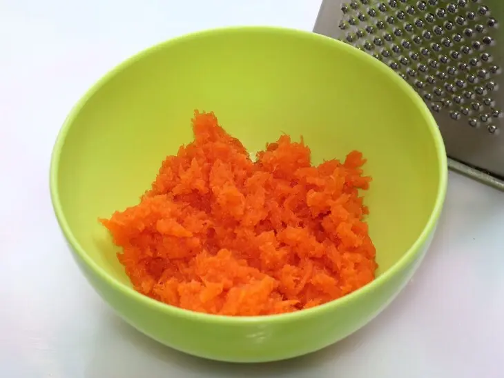 Закусочный колбасный букет: шаг 1