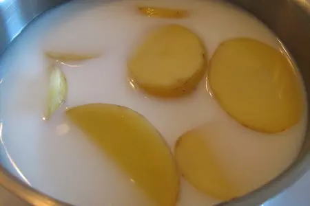 Молодой картофель с грибами: шаг 2
