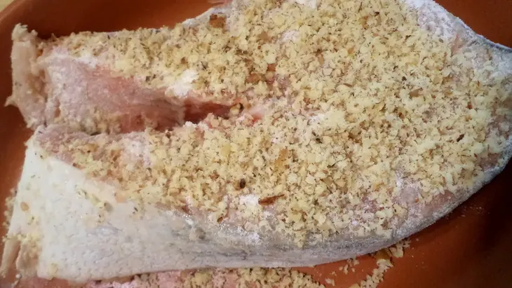 Лосось запеченный с грецкими орехами; под соусом с "айдиго" для светочки (sweta1)!: шаг 2