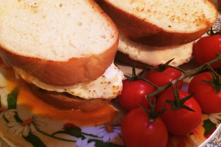 Горячие бутерброды с ветчиной "доктор" и яичницей: шаг 8