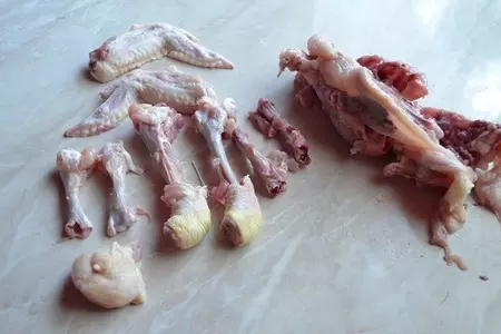 Рулет из целой курицы с ветчиной: шаг 10