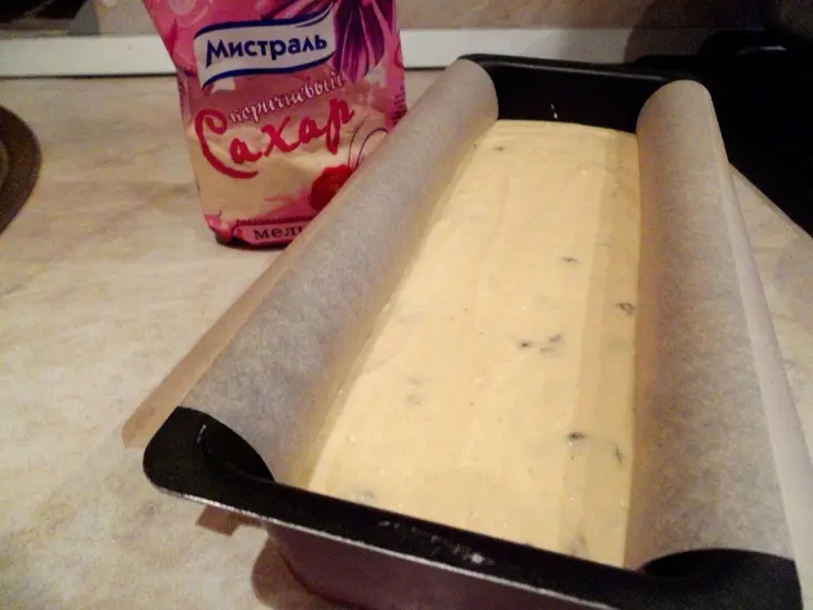 Манник на простокваше с изюмом и лимонной пропиткой: шаг 4