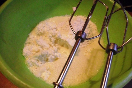 Torta morbida con ricotta e pesche - мягкий пирог с рикоотой и персиками: шаг 2