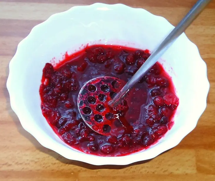 Клюквенный мусс: шаг 2