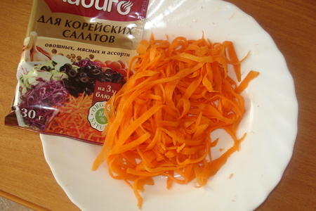 Куриные роллы с морковной лапшой: шаг 3