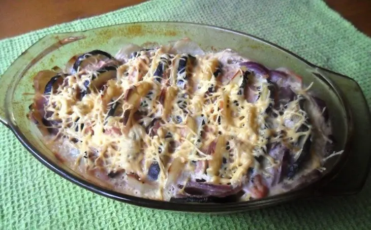 Индейка с кабачками, луком и картофелем: шаг 9