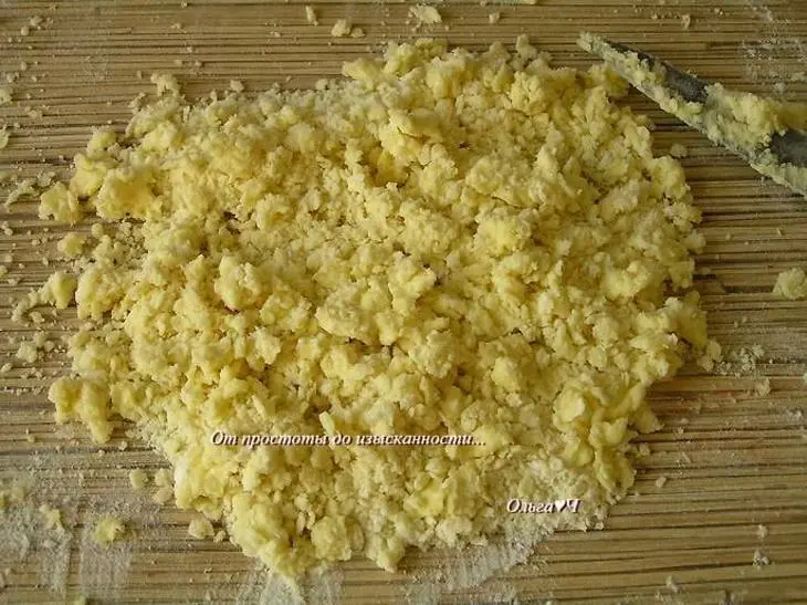 Корзиночки с клубникой и штрейзелем: шаг 6