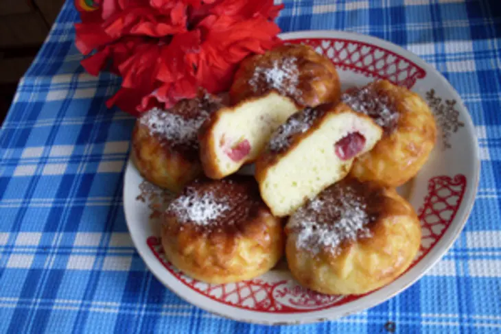 Сырники с клюквой из духовки: шаг 7