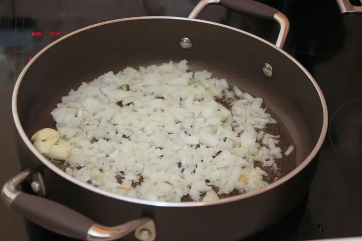 Каннеллони с соусом болоньезе: шаг 1