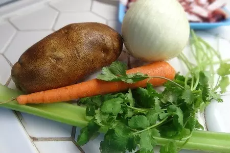 Крем суп с осьминогами и креветками: шаг 2