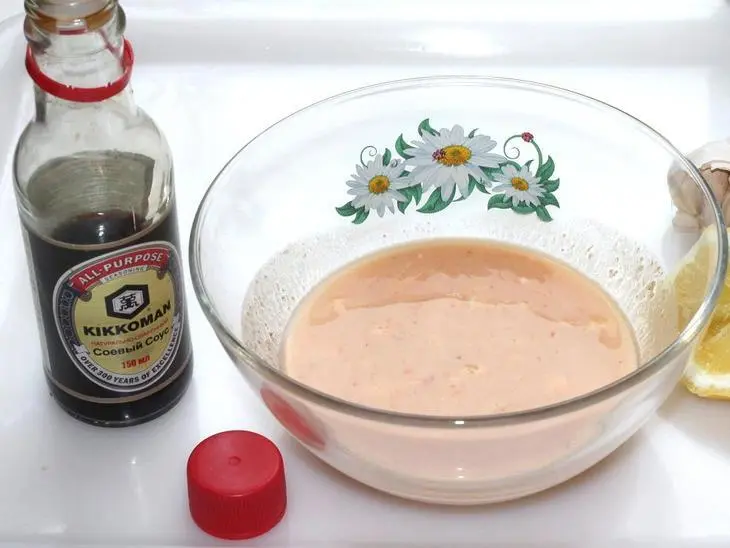 Куриные голени в чесночных сухарях с молодым картофелем: шаг 1