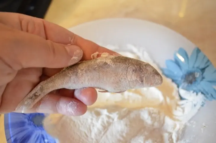 Барабулька  в рисовой корочке: шаг 2