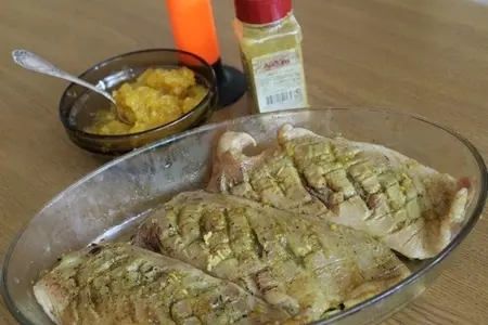 Утиная грудка с апельсиновым джемом, соусом карри и  карамелизированым фруктами.: шаг 4