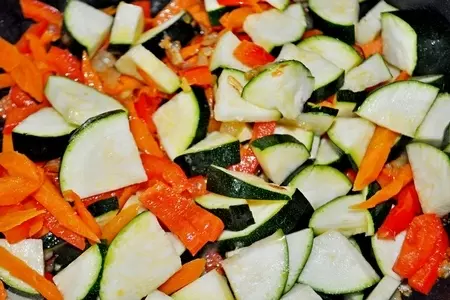 Перловая каша с овощами и тунцом.: шаг 5
