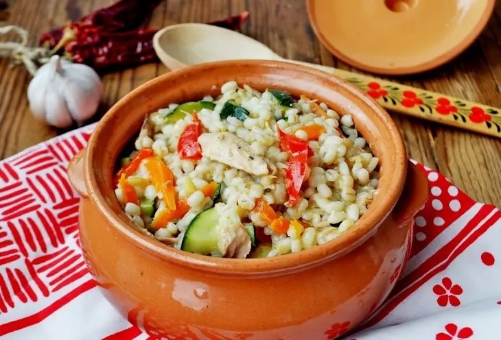 Перловая каша с овощами и тунцом.: шаг 8