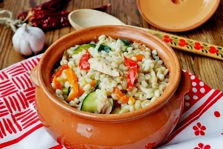 Перловая каша с овощами и тунцом.: шаг 8
