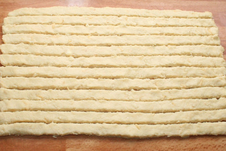 Сырно-кунжутное печенье «улитки»: шаг 4