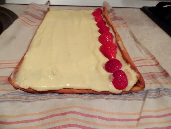 Морковный рулет с нежнейшим кремом из манки: шаг 8