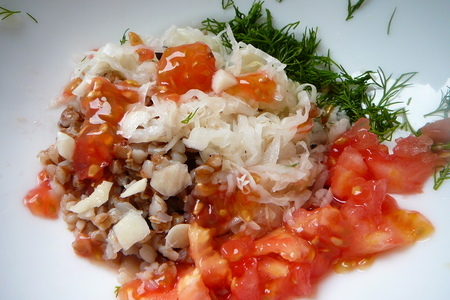 Овощной салат с гречкой "витаминный": шаг 3