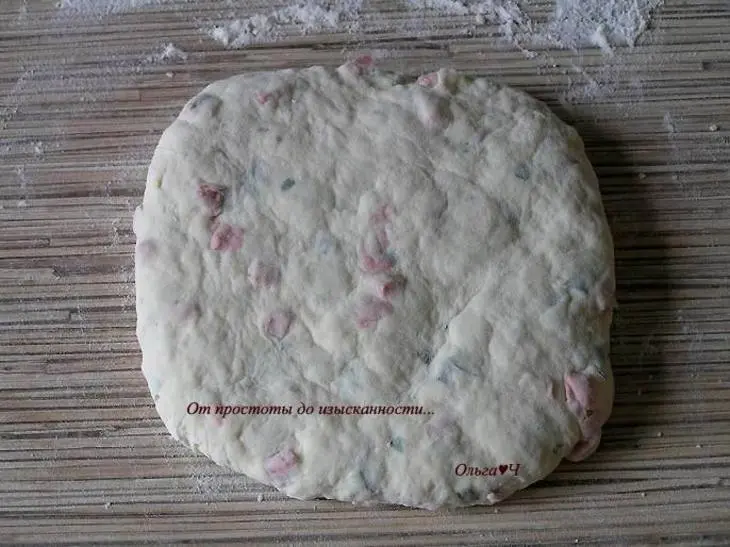 Содовый хлеб с колбасой и сыром: шаг 4