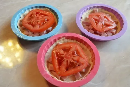 Тарталетки с ветчиной под картофельной шапочкой.: шаг 4