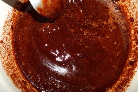 Шоколадно-творожный пирог с малиной из мультискороварки: шаг 1