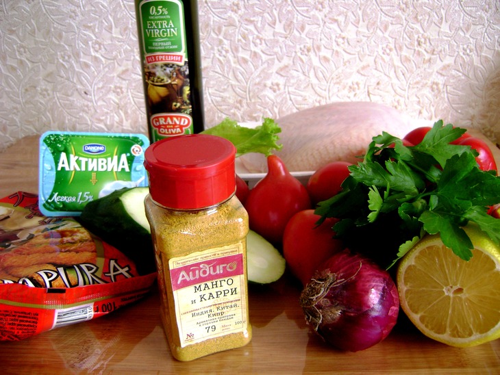 Салат с овощами и курицей карри.: шаг 1