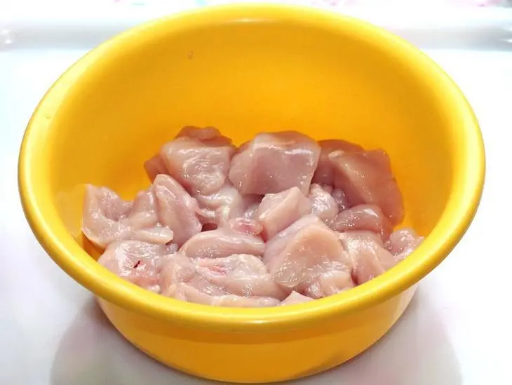 Шашлык по-гречески. сувлаки из куриной грудки: шаг 1