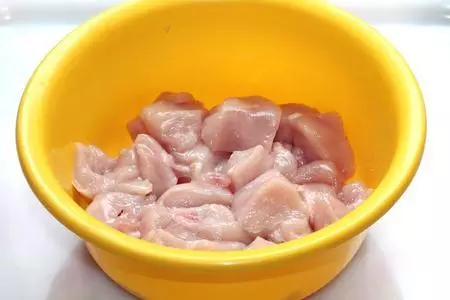Шашлык по-гречески. сувлаки из куриной грудки: шаг 1