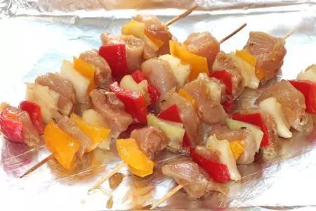 Шашлык по-гречески. сувлаки из куриной грудки: шаг 6