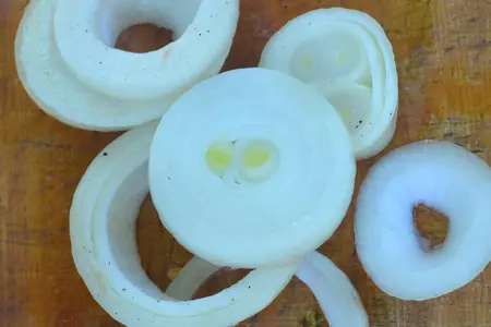Шашлык из куриных окорочков с помидорами: шаг 1