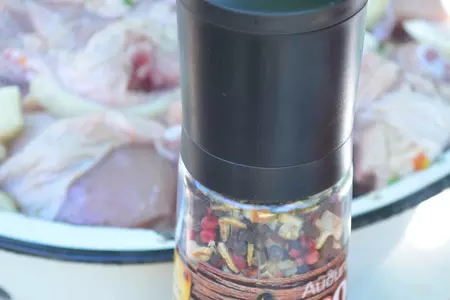 Шашлык из куриных окорочков с помидорами: шаг 4