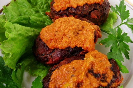 Зразы мясо-баклажановые в пикантном ореховом соусе.: шаг 5