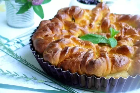 Пирог с  яблоками, щавелем с мятной ноткой: шаг 12