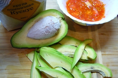 Салат из креветок с авокадо и кускусом: шаг 2