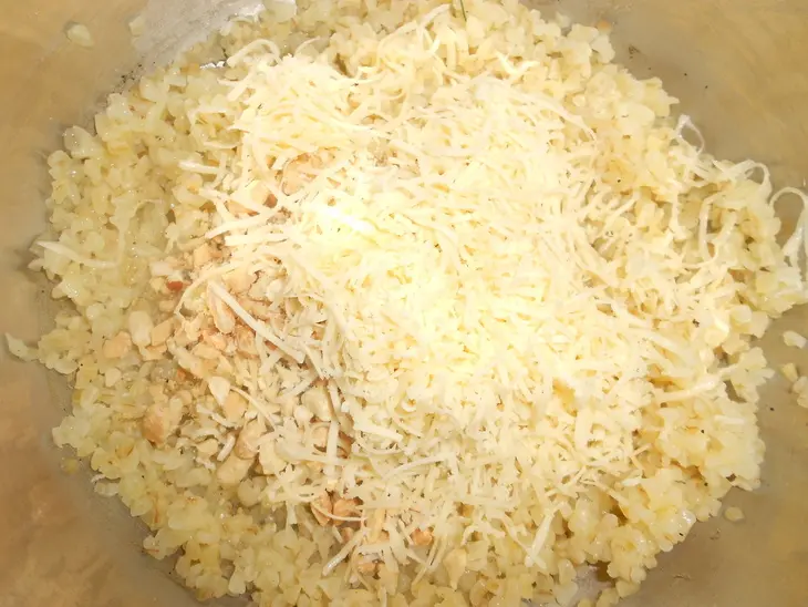 Каша булгур с сыром и орехами: шаг 3