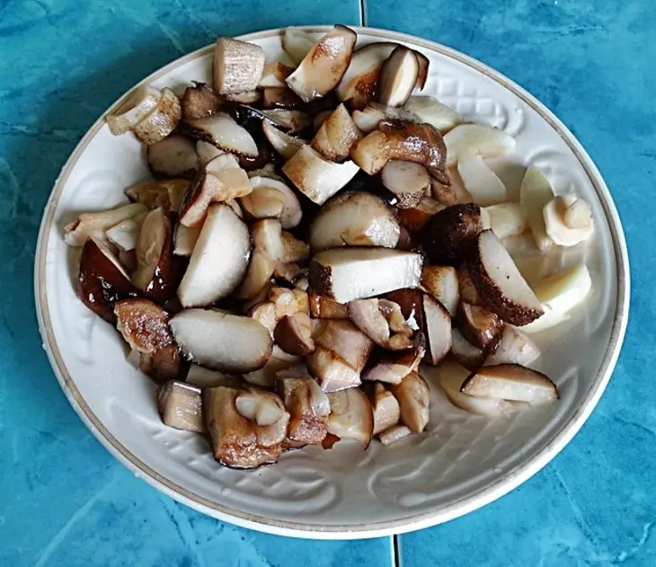 Плов с лесными грибами: шаг 2
