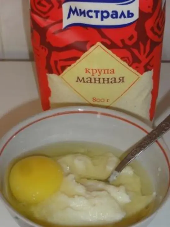 Холодный суп с манными клецками в  ягодном киселе.: шаг 3